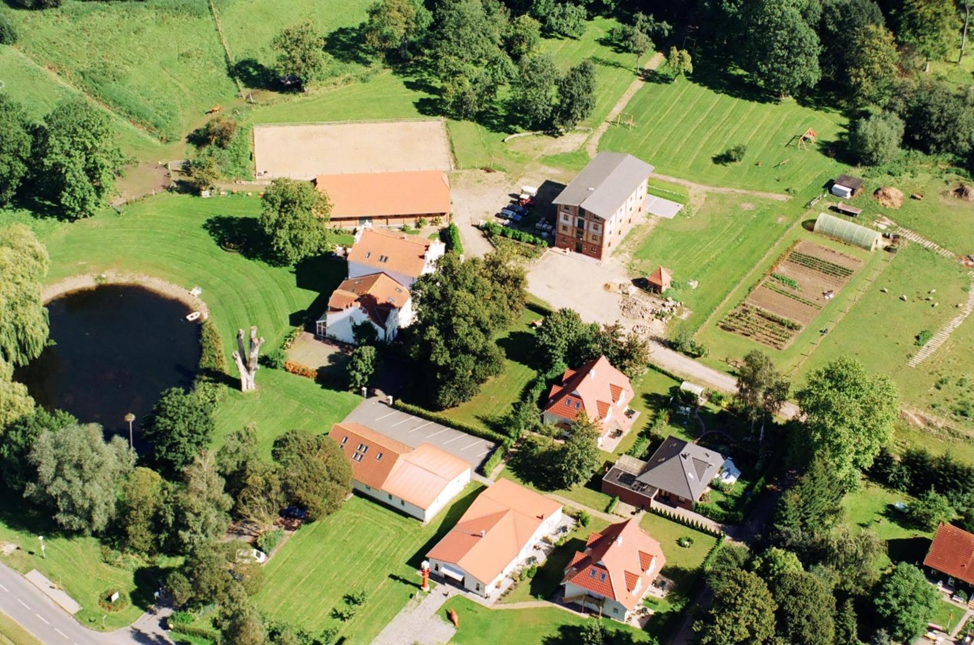 Ferienanlage Gutshaus Gramkow Exterior foto